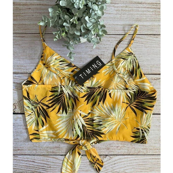 Timing Tie Front Tropical Crop Top (Sz M) - Picture 4 of 8